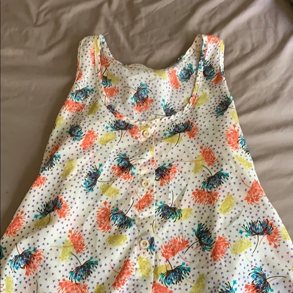 Tank - Picture 2 of 5